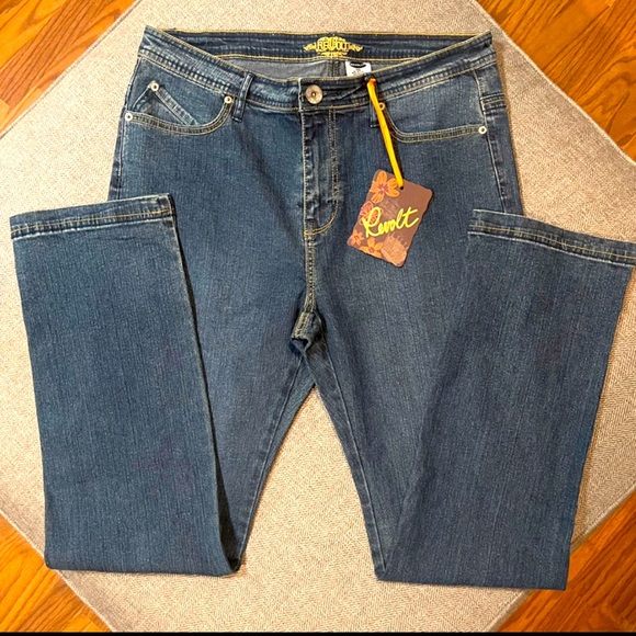 Revolt Jeans Denim - Revolt stretch jeans size 16